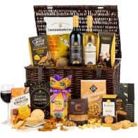 Hampers of Distinction Fireside Feast Hamper Basket 