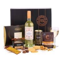 Hampers of Distinction The Celebration Hamper Basket H22008