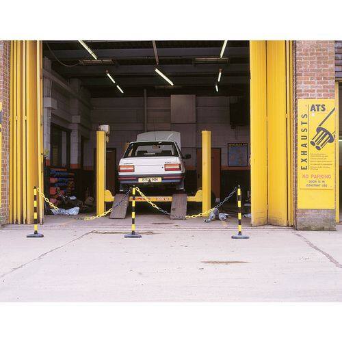 Freestanding Chain Barrier Plastic White Pack of 6